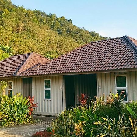 Bambu Getaway Appartement Kuah Buitenkant foto