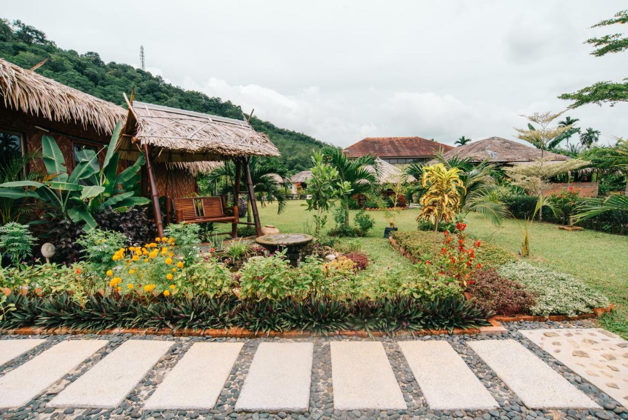 Bambu Getaway Appartement Kuah Buitenkant foto